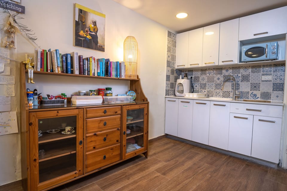 Fridge, microwave