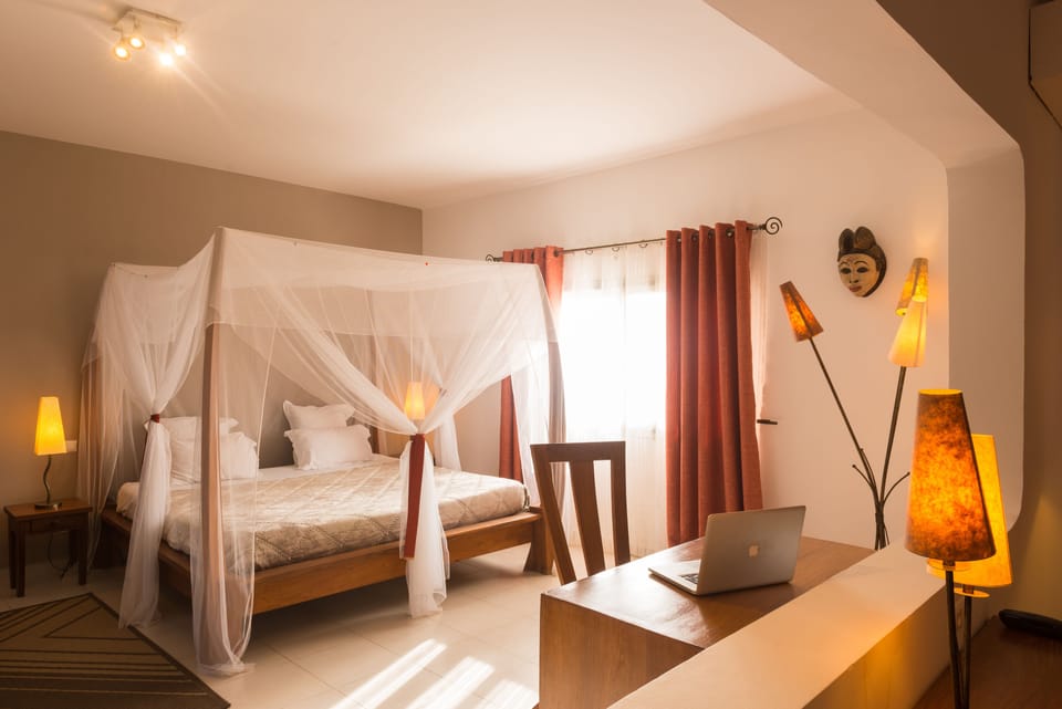Deluxe Suite | Premium bedding, in-room safe, desk, soundproofing