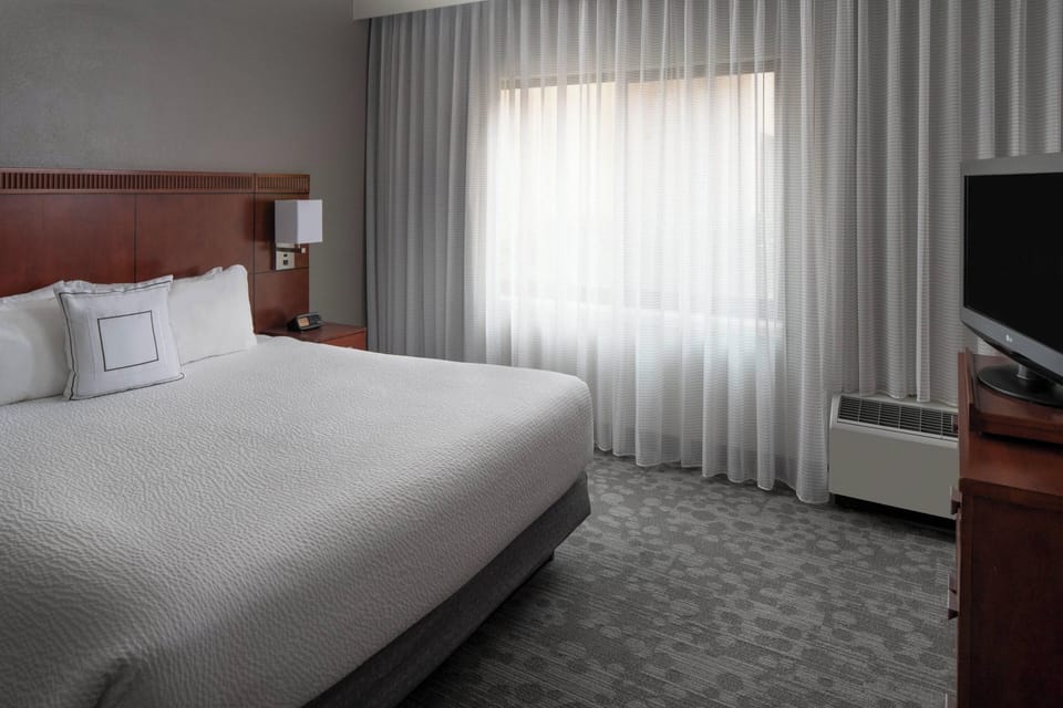 Suite, 1 Bedroom | Premium bedding, desk, laptop workspace, iron/ironing board