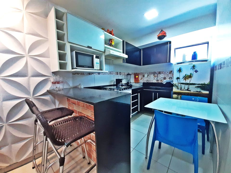 Superior Apartment (5º andar) | Private kitchen | Fridge, microwave, oven, coffee/tea maker