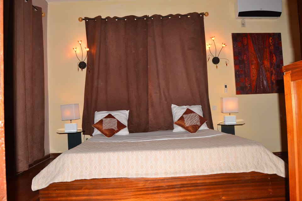 Comfort Double Room | Free WiFi, bed sheets