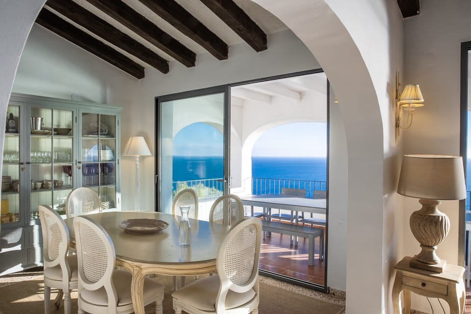Dine outside or inside