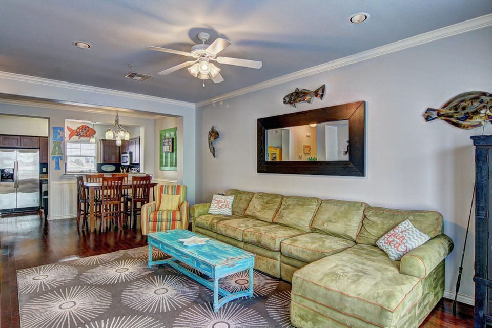 Living Area - 2nd Floor