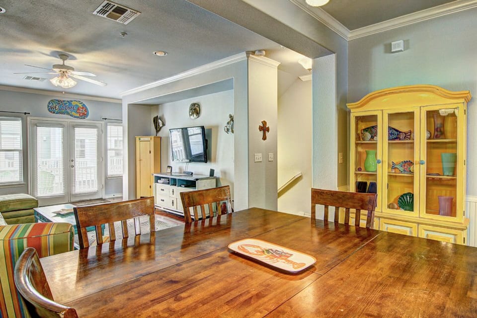 Dining Area - 2nd Floor