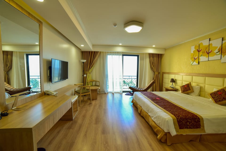 Deluxe Room, Balcony, Sea View | Premium bedding, memory foam beds, minibar (some free items)