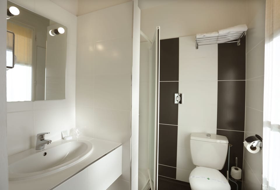 Free toiletries, towels