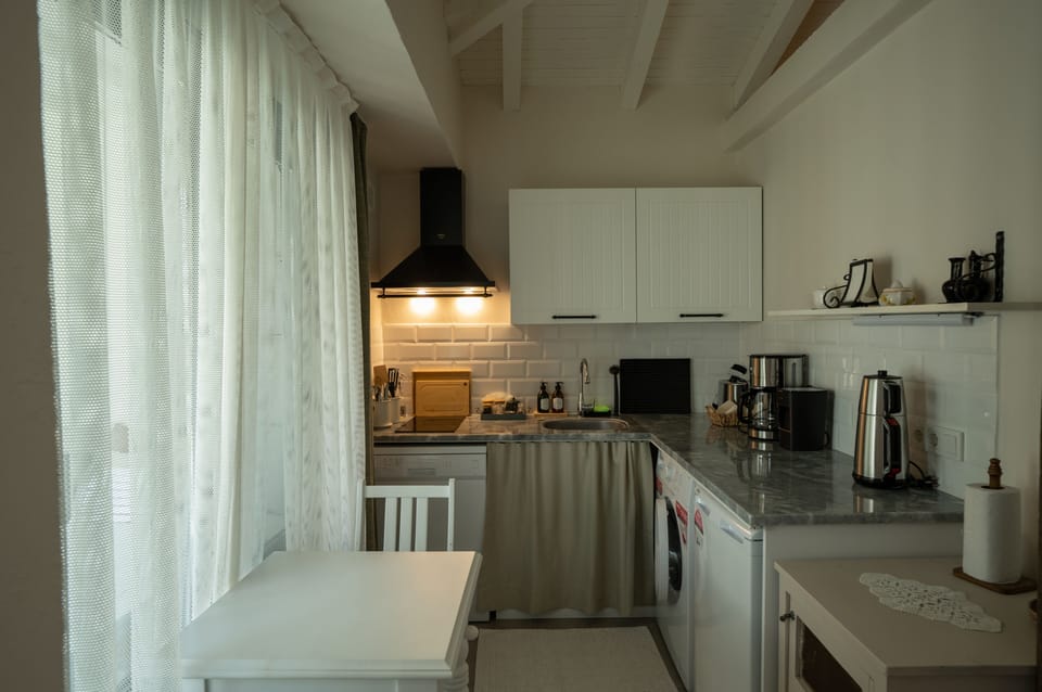 Safir | Private kitchen | Coffee/tea maker, oven, dishwasher, electric kettle