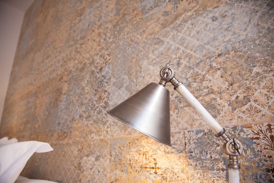 Casa de Mariana 2. COME TO SEVILLA | Iron/ironing board (on request), WiFi (free), bed sheets