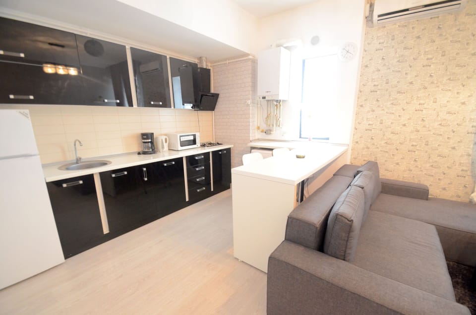 Apartment - Ground Floor 3 | Private kitchen | Fridge, microwave, stovetop, coffee/tea maker