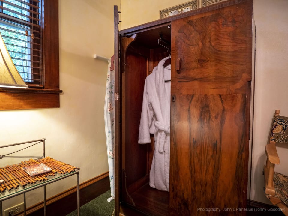 Suite, Private Bathroom (Emily Dickinson1930s Artist's Cottage) | Egyptian cotton sheets, premium bedding, down comforters, free minibar