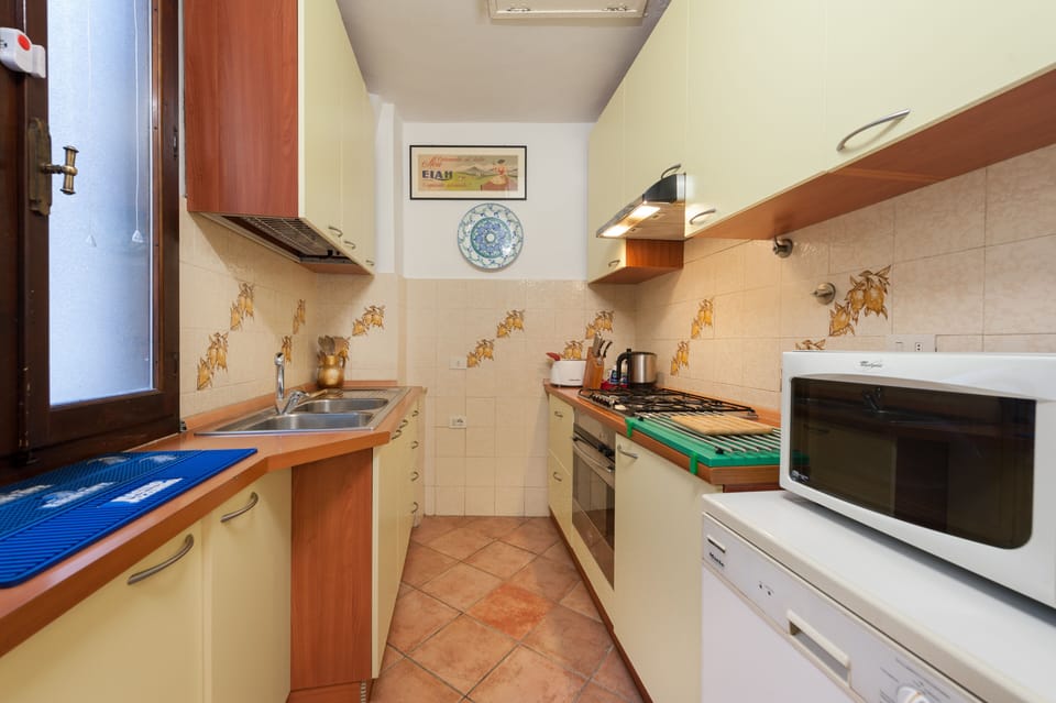 SPAGHETTI KITCHEN