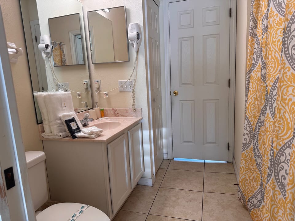 Spacious Jack & Jill Bathroom With Dual Access
