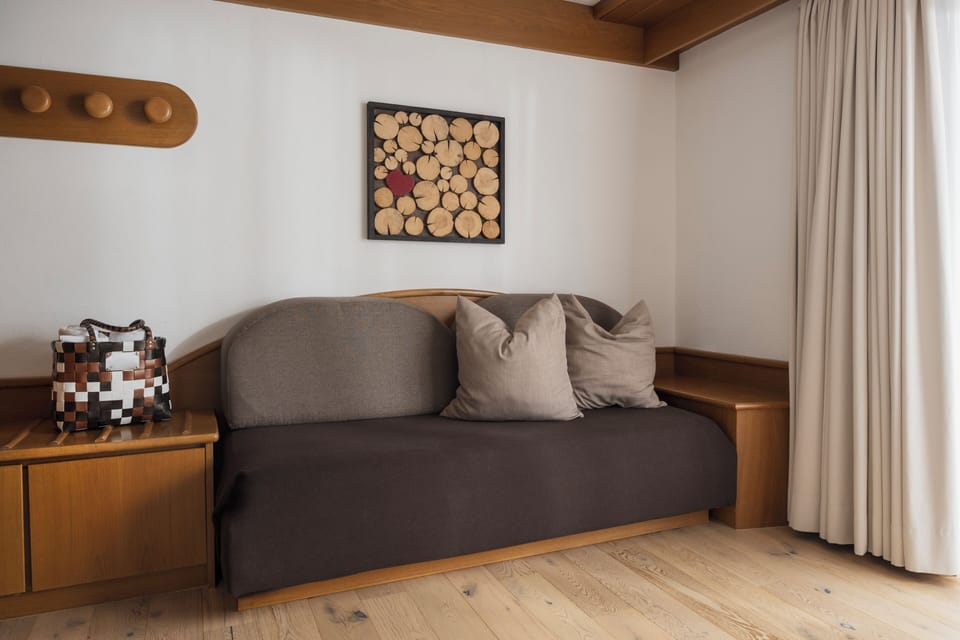 Superior Double Room | In-room safe, desk, blackout drapes, soundproofing