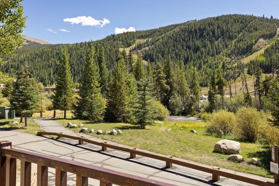 Condo, 3 Bedrooms | Mountain view