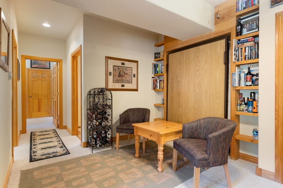 Condo, 3 Bedrooms | Interior