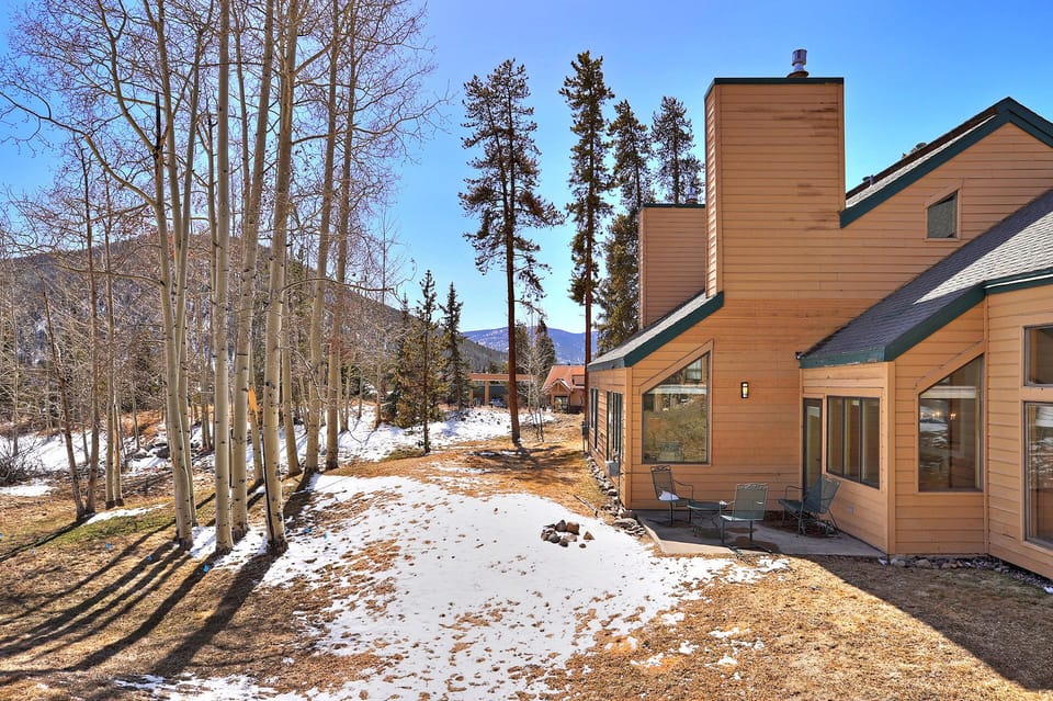 Condo, 2 Bedrooms | Exterior