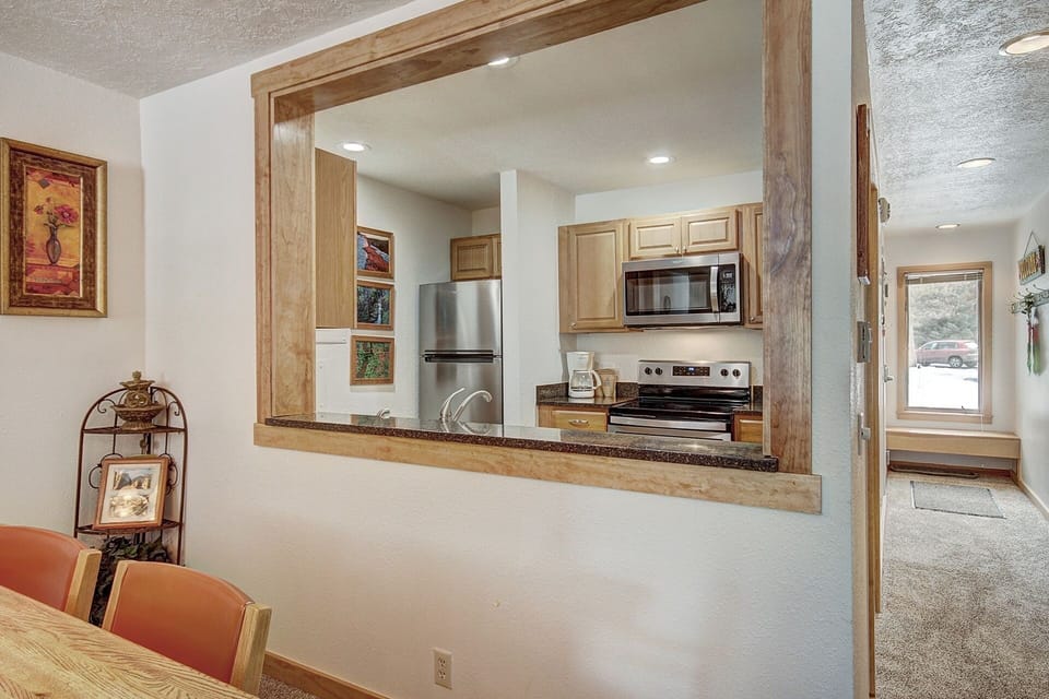 Condo, 2 Bedrooms | Private kitchen | Full-size fridge, microwave, oven, stovetop