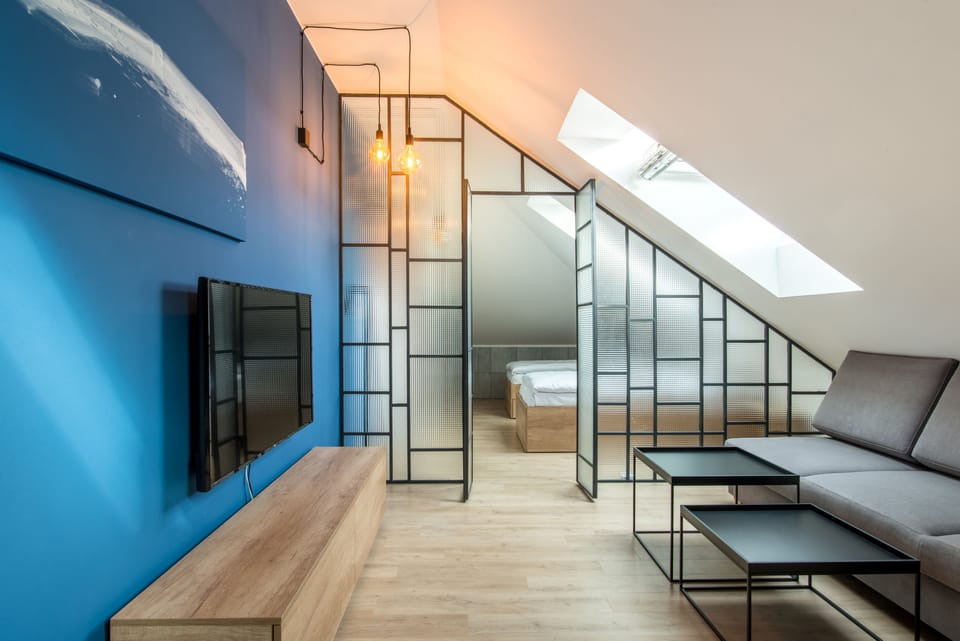 Comfort Apartment | In-room safe, soundproofing, iron/ironing board, free WiFi