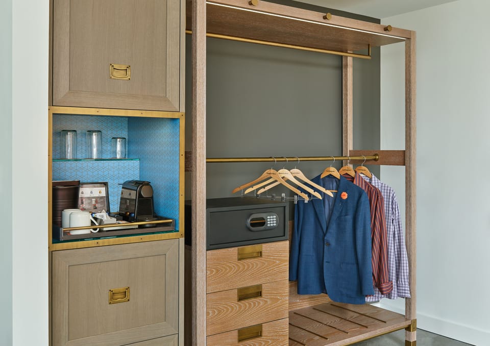 Premium bedding, in-room safe, desk, laptop workspace