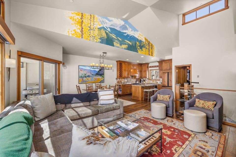 Townhome, 3 Bedrooms | Living area | 42-inch TV with cable channels, DVD player