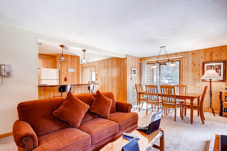 Condo, 3 Bedrooms | Living area | Flat-screen TV, fireplace, DVD player