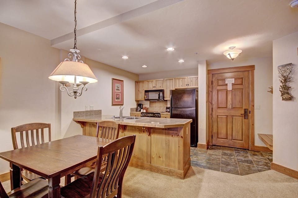 Condo, 1 Bedroom | Private kitchen | Full-size fridge, microwave, oven, dishwasher