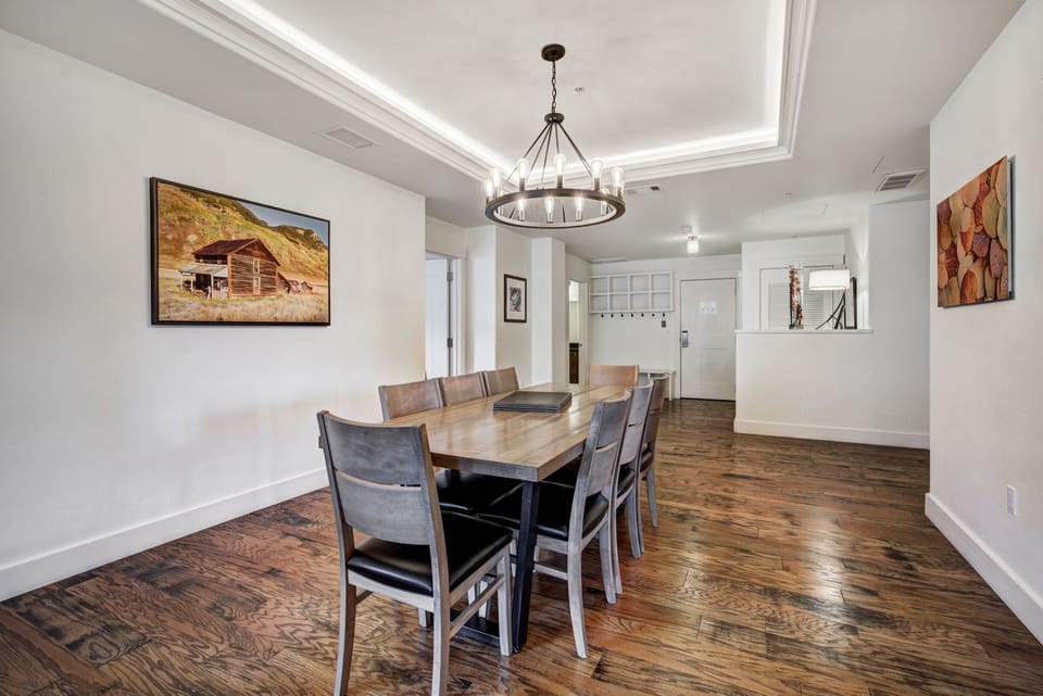 Condo, 4 Bedrooms | Dining