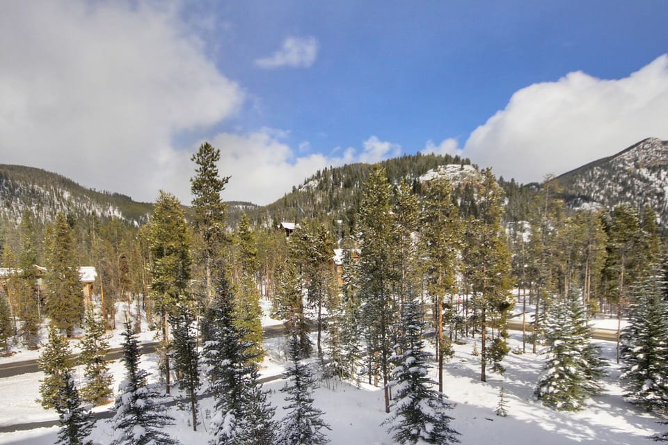 Condo, 1 Bedroom | Property grounds