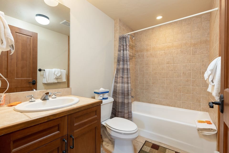 201 Oro Grande 2 Bedroom Condo by RedAwning Apartment in Keystone