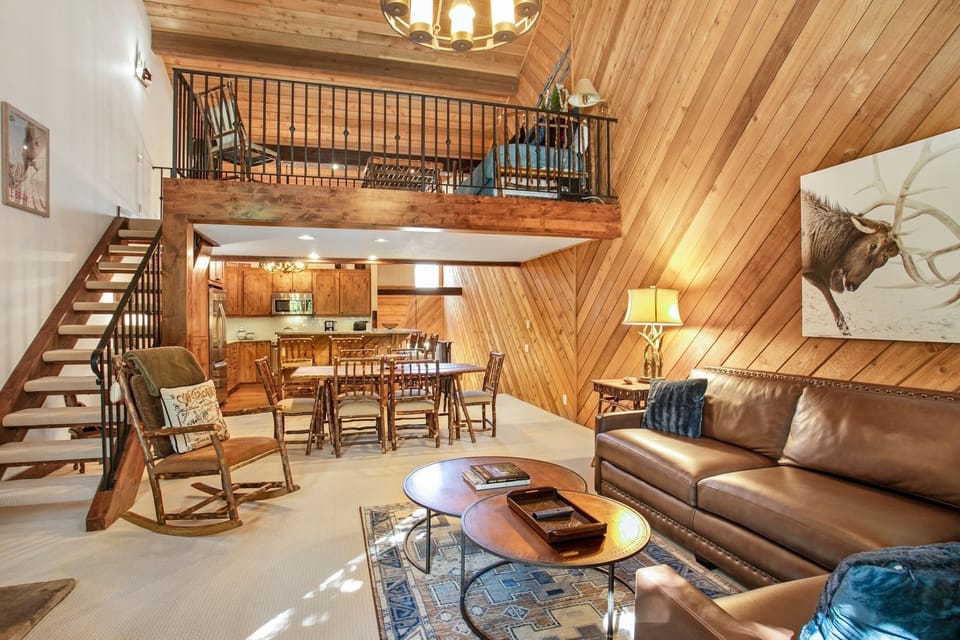 Townhome, 3 Bedrooms | Living area | Flat-screen TV