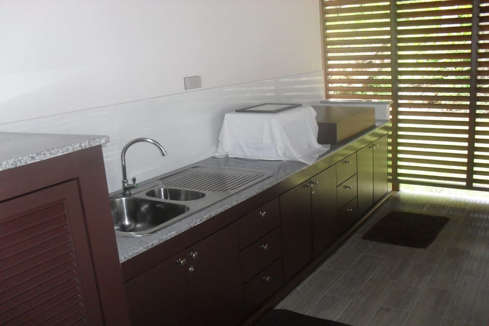 Beach House | Private kitchenette