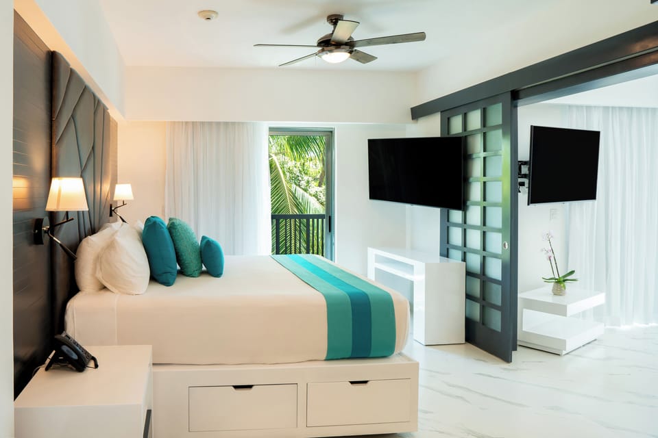 Three Bedroom Suite | 1 bedroom, premium bedding, pillowtop beds, free minibar items