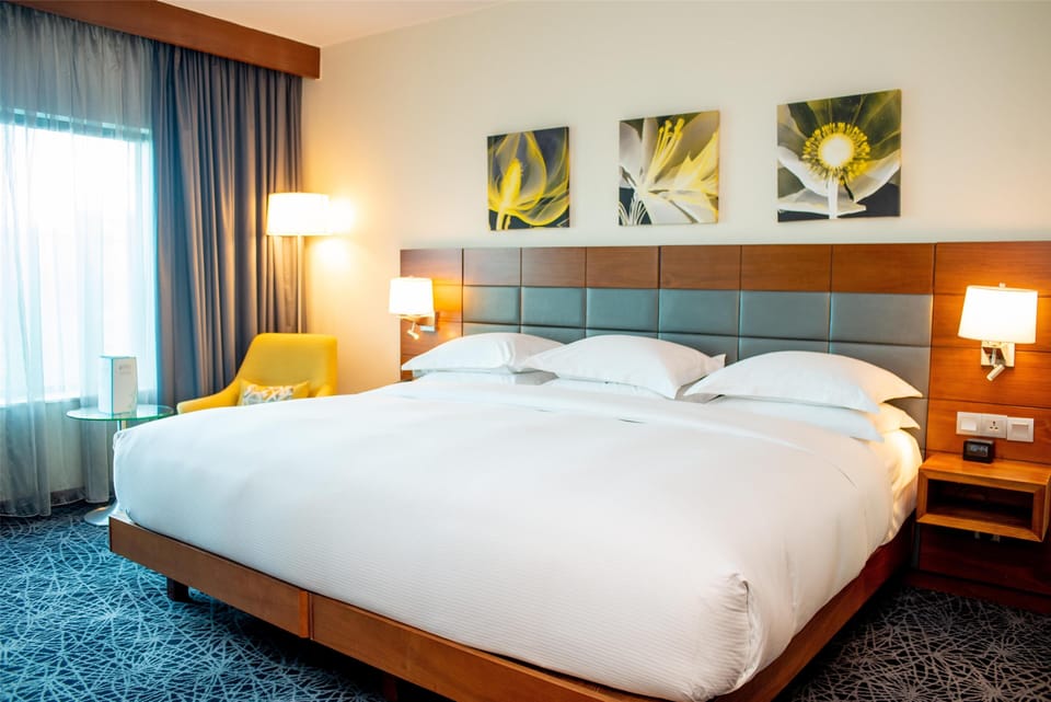 Room with Super King Size Bed 180x230cm | 1 bedroom, minibar, in-room safe, desk