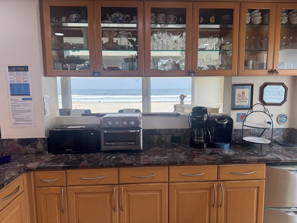 kitchen looking towards beach