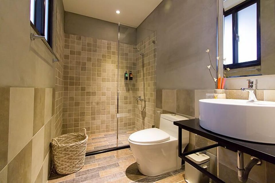 Family Quadruple Room | Bathroom sink
