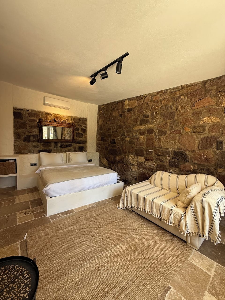 Junior Double Room | Premium bedding, minibar, desk, WiFi (free)