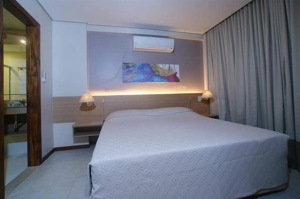 Minibar, in-room safe, blackout drapes, free WiFi