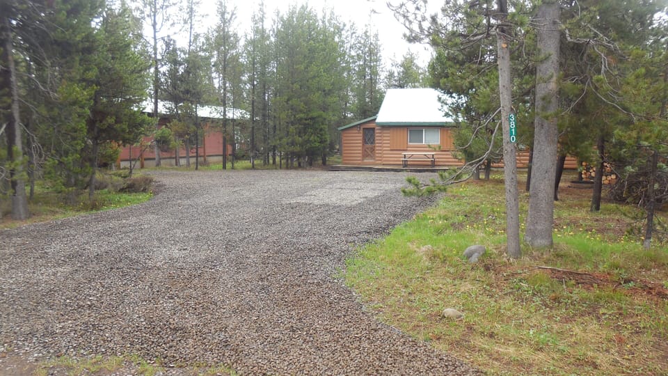 Driveway, Parking
