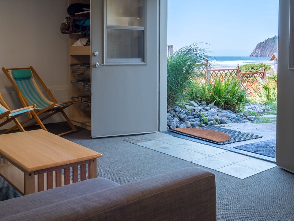 Bonus Room Beach View - with TV, Bathroom