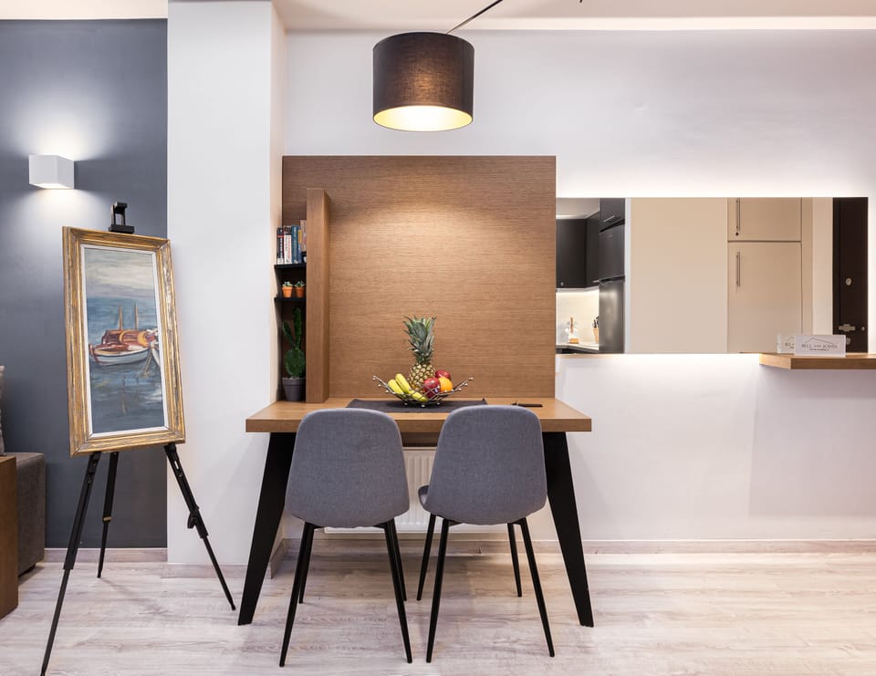 Elite Apartment, 1 Queen Bed with Sofa bed, Balcony | Dining room