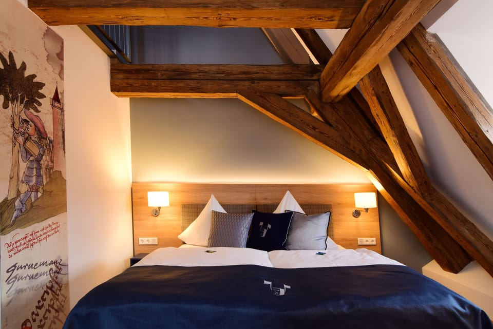 Comfort Suite | In-room safe, desk, free WiFi, bed sheets