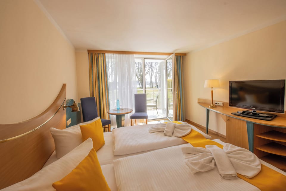 Standard Double Room | Desk, free WiFi, bed sheets