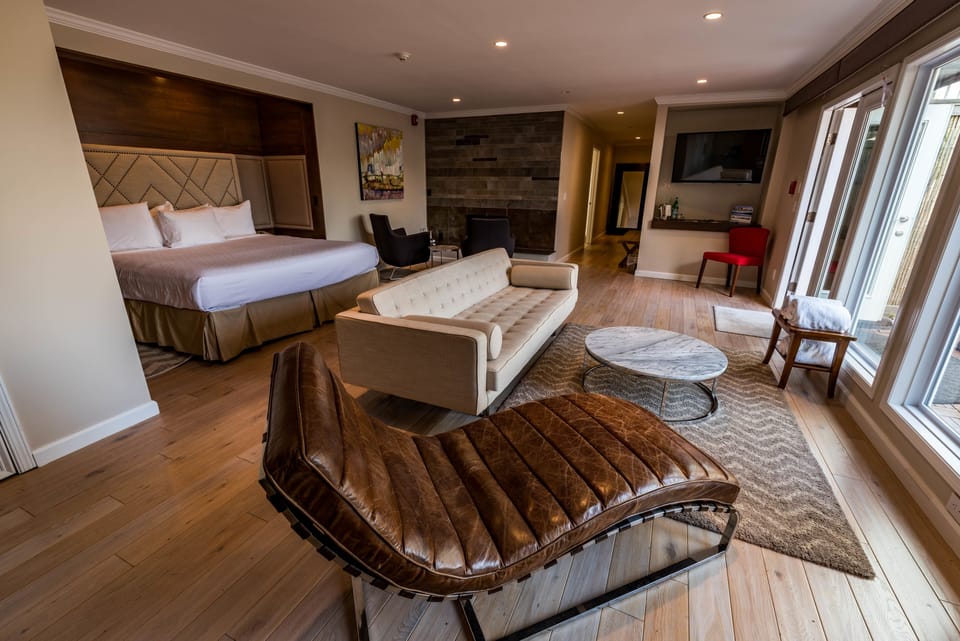 Penthouse (Penthouse Suite) | Premium bedding, in-room safe, desk, soundproofing