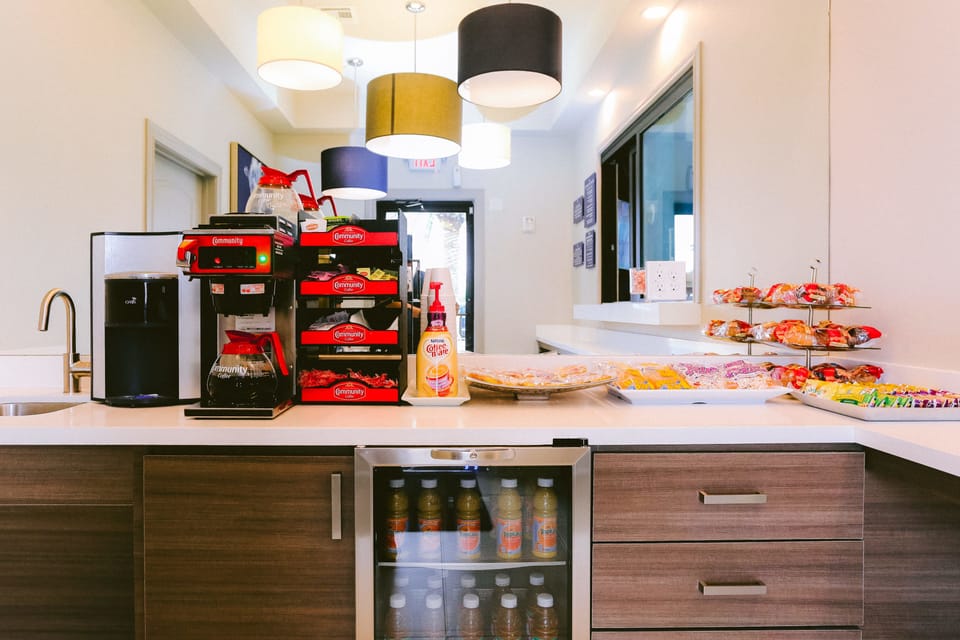 Free continental breakfast