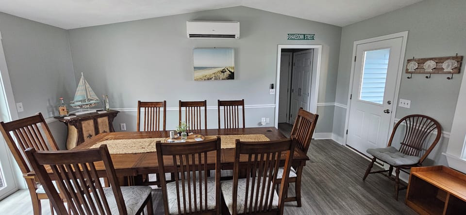 Dining Rm