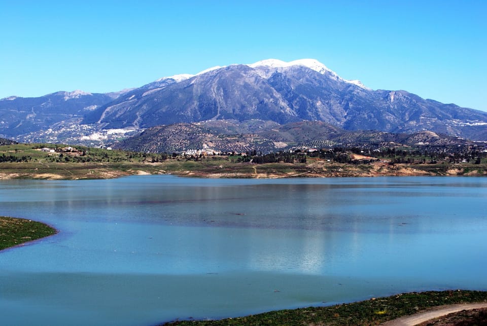 Nearby Lake Vinuela
