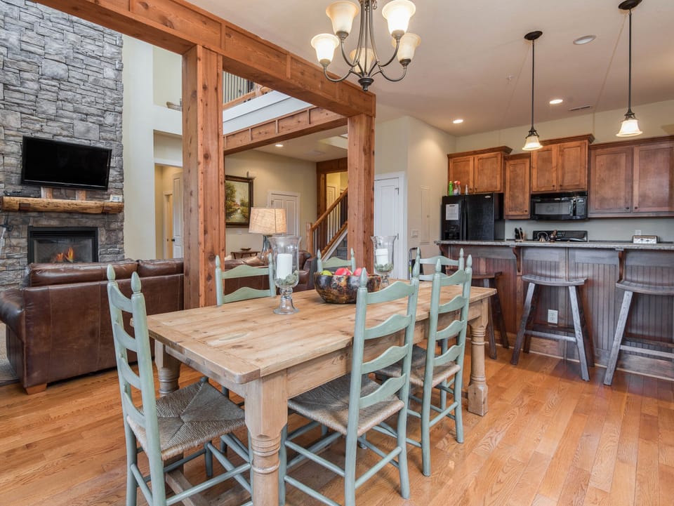 Dining Room with seating for 6 at the table.