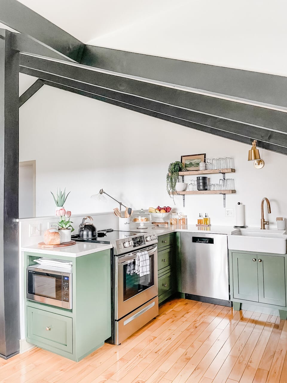 Kitchen for meal prep

