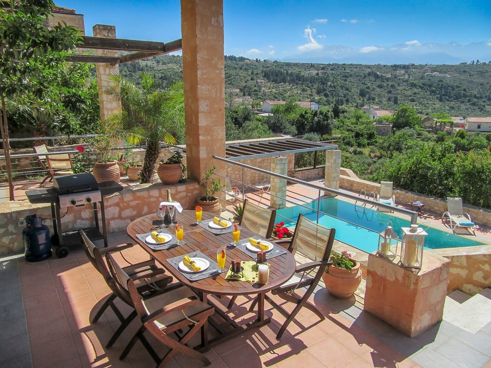 Lunch in living room terrace