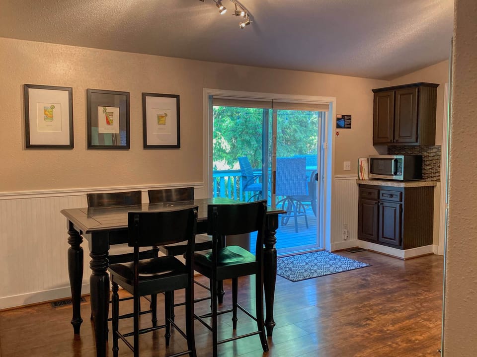 Dining area and table off the kitchen